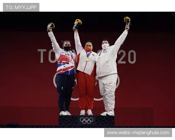 奥蒂兹出拳效率惊人,两回合比赛呈现压倒性优势